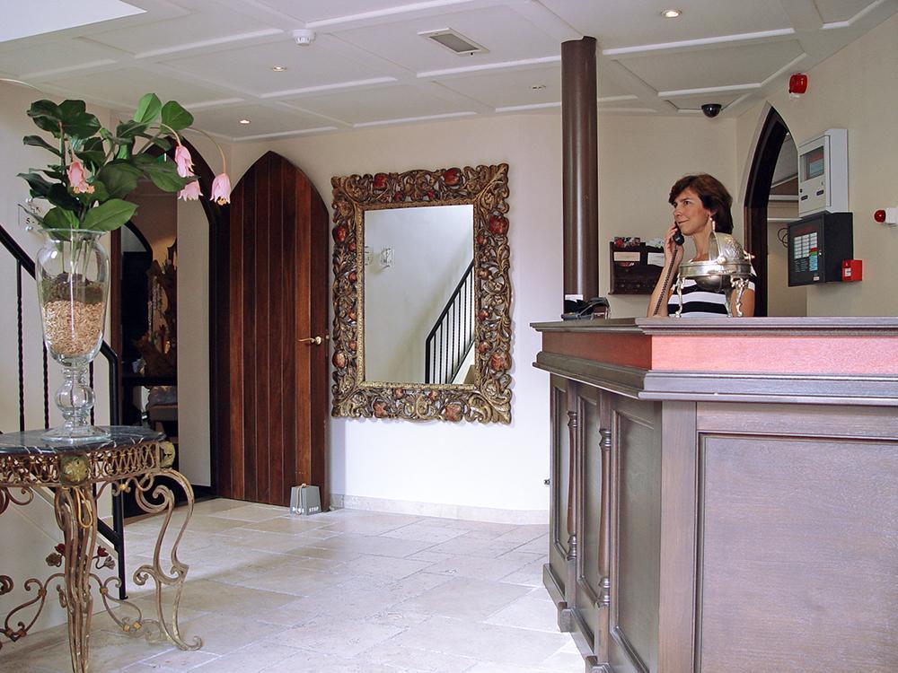 אסטן Hotel Huys Van Heusden מראה חיצוני תמונה