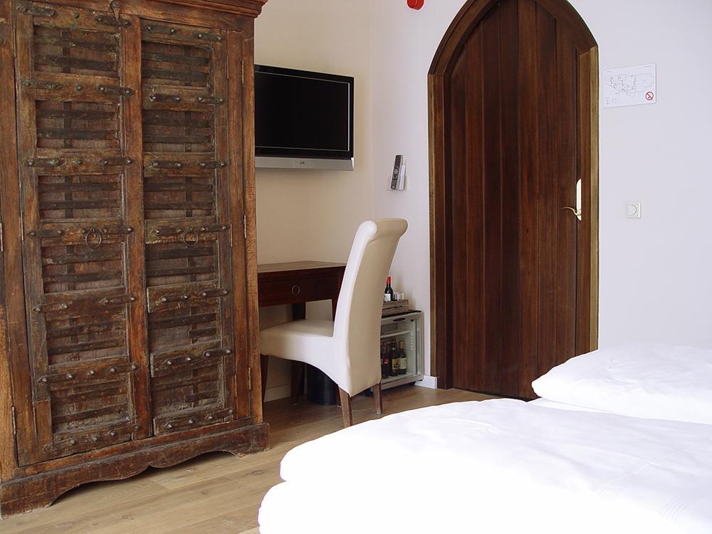 אסטן Hotel Huys Van Heusden מראה חיצוני תמונה